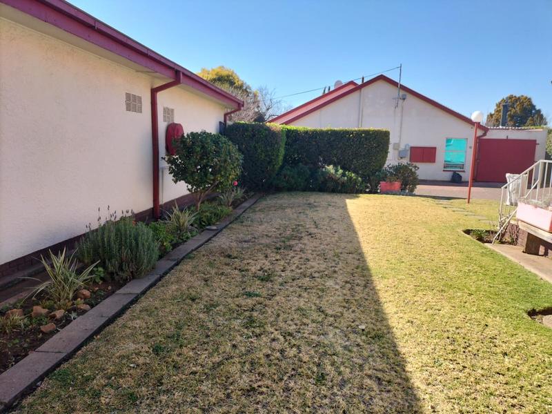 3 Bedroom Property for Sale in Fleurdal Free State